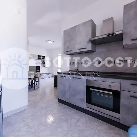 Ancora Flat - * San Foca